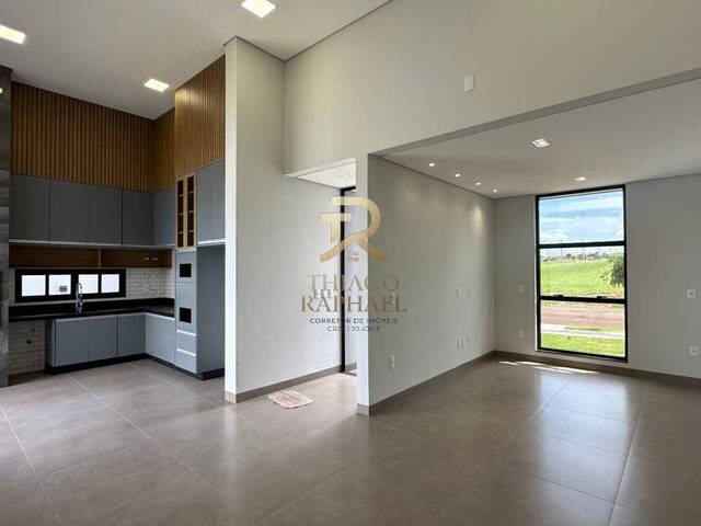 Casa para Venda em Dourados - 4