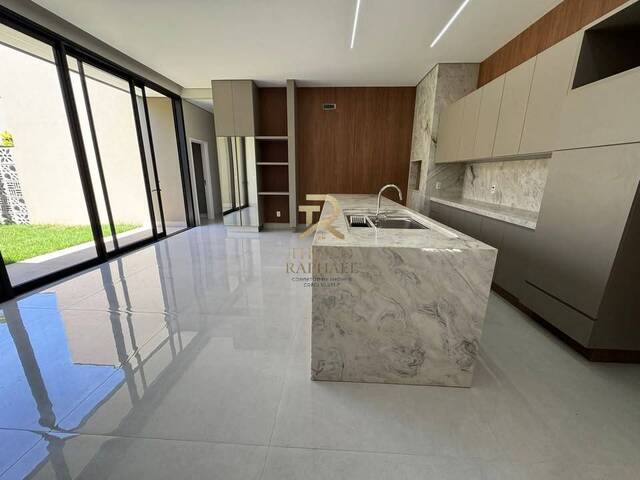 Casa para Venda em Dourados - 3