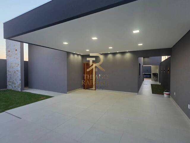 Casa para Venda em Dourados - 2