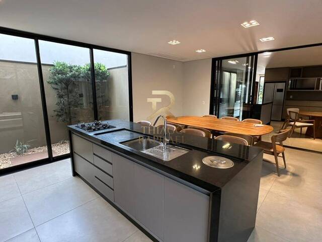 Casa para Venda em Dourados - 4