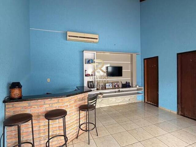 #331 - Casa para Venda em Dourados - MS - 2