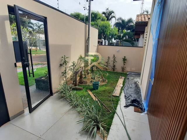 #332 - Casa para Venda em Dourados - MS - 2
