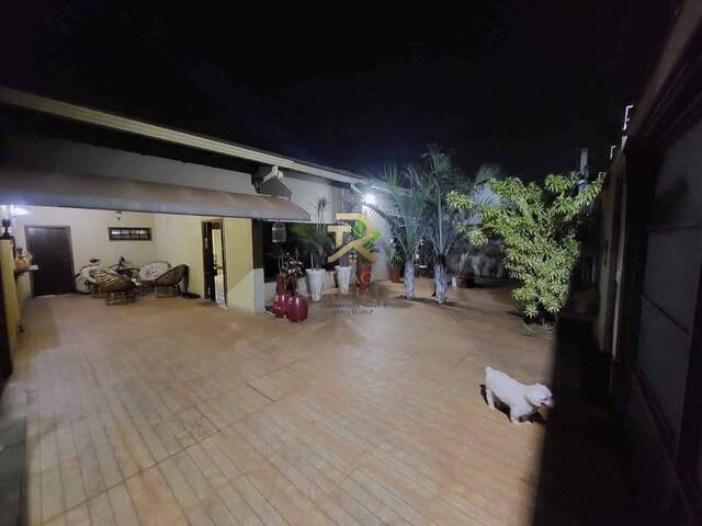 Casa para Venda em Dourados - 2